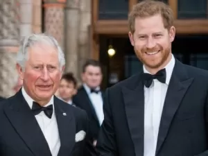 Rei Charles III teria sido desencorajado por rainha Camilla de se reunir com príncipe Harry; fonte aponta motivo