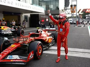 F1: Punições, batidas e mais: Sainz vence caótico GP do México