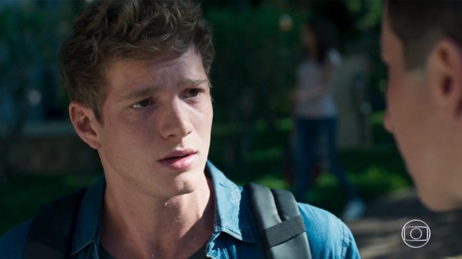 Filipe (Pedro Novaes) e Beto (John Buckley) em Malhação (Reprodução/TV Globo). - Filipe (Pedro Novaes) e Beto (John Buckley) em Malhação (Reprodução/TV Globo).