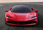 "A Ferrari escolhe cliente". Você acredita nisso mesmo? - https://carsughi.uol.com.br/wp-content/uploads/2024/04/na-corrida-do-lucro-ferrari-chega-muito-na-frente-1.jpg