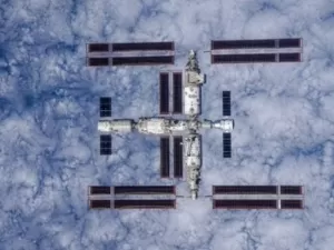 Estação espacial da China é atingida por detritos e perde energia