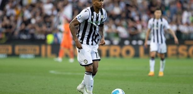 Corinthians demonstra interesse em Walace: reforço necessário para meio-campo?