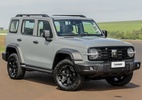 Preço e off-road são destaques do GWM Tank 300 - https://carsughi.uol.com.br/wp-content/uploads/2025/04/gwm-lanca-suv-4x4-raiz-o-tank-300.jpg