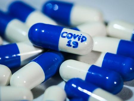 Coronavírus: Ex-chefe da Anvisa alerta para riscos de cloroquina ...