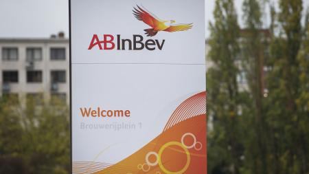Sede da AB Inbev em Leuven, na Bélgica: o grupo deve vender ativos na Ásia para reduzir a dívida - Jasper Juinen/Bloomberg - Jasper Juinen/Bloomberg