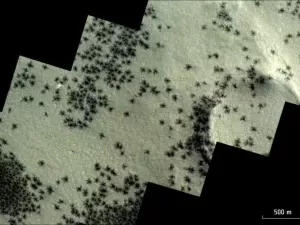 Sonda da ESA capta "sinais de aranhas" em Marte