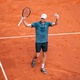 Sinner vence a nona seguida contra Zverev e faz hist&oacute;ria em Madri