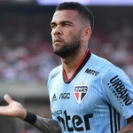 Daniel Alves: lateral é o alvo de possível parceria entre DAZN e São Paulo FC (Divulgação/SPFC)