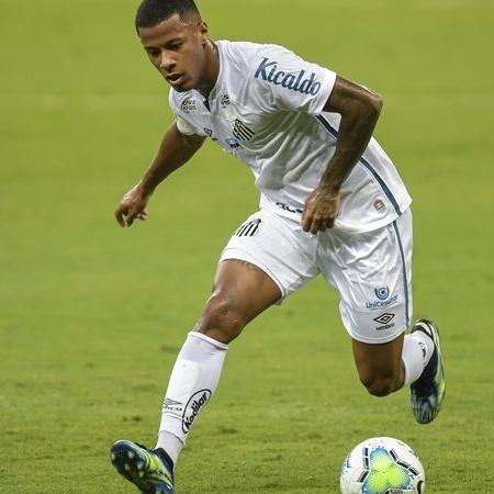 Arthur Gomes vai representar o Estoril nas próximas três temporadas - Getty Images