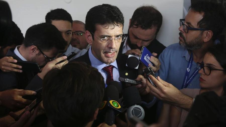 Ministro Marcelo Álvaro Antônio tem se sustentado no cargo enquanto não há acusações formais contra ele - Valter Campanato/Agência Brasil