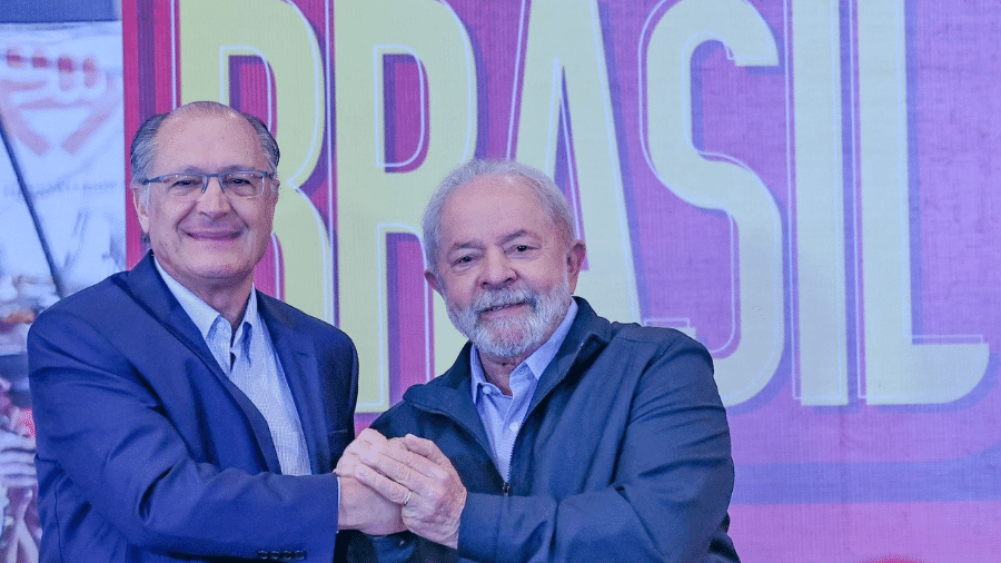 Lula e Alckmin protocolaram pedido de candidatura neste sábado (6) - Ricardo Stuckert
