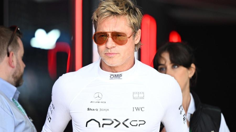 Brad Pitt é o piloto veterano Sonny Hayes no filme "F1" Brad Pitt é o piloto veterano Sonny Hayes no filme "F1"