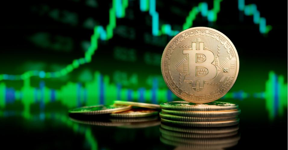 Bitcoin sobe mais de 6% e supera os US$ 71 mil; XRP dispara 18% - undefined