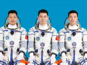 China lança astronautas ao espaço nesta quinta-feira (25)