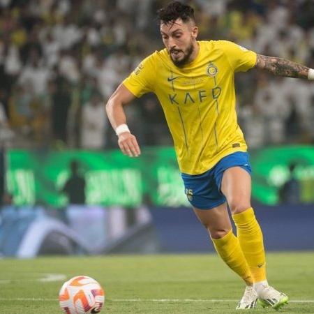 Alex Telles, de 31 anos, não chegou a completar duas temporadas pelo Al Nassr