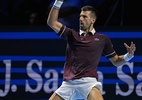 Djokovic estreia na Basileia com suada vitória de virada sobre Humbert