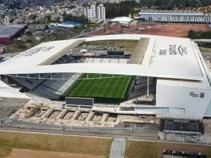 Editoras entram com recurso para tomar hino do Corinthians na Justiça