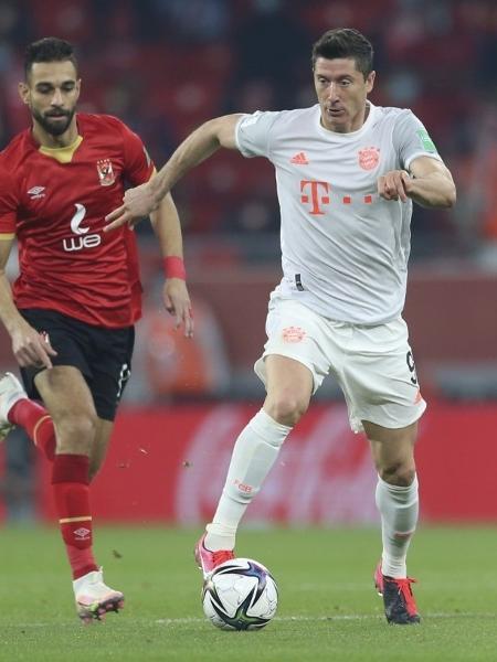 Lewandovski durante duelo entre Bayern e o Al Ahly na semifinal do Mundial                         - HUSSEIN SAYED                            