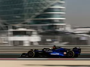 F1: Com Bortoleto em 8º, Sainz é o mais rápido da manhã de testes pós-temporada em Abu Dhabi