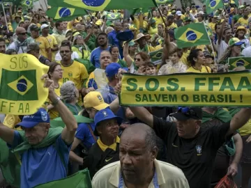 Faixas de golpistas em quartéis eram confeccionadas no Planalto, diz PF