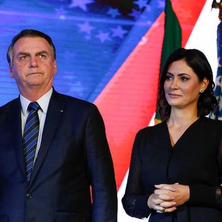 Jair Bolsonaro e Michelle ficam em silêncio em depoimento sobre joias; Mauro Cid e Wassef respondem questões 