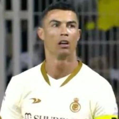 Cristiano Ronaldo lamenta chance perdida durante jogo do Al-Nassr - Reprodução / Twitter