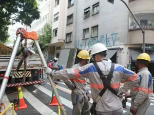 Apagão em SP: Aneel convoca reunião com representantes da Enel 