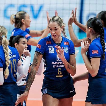 Será a terceira vez consecutiva com Minas e Osasco disputando uma das semis da Superliga Será a terceira vez consecutiva com Minas e Osasco disputando uma das semis da Superliga