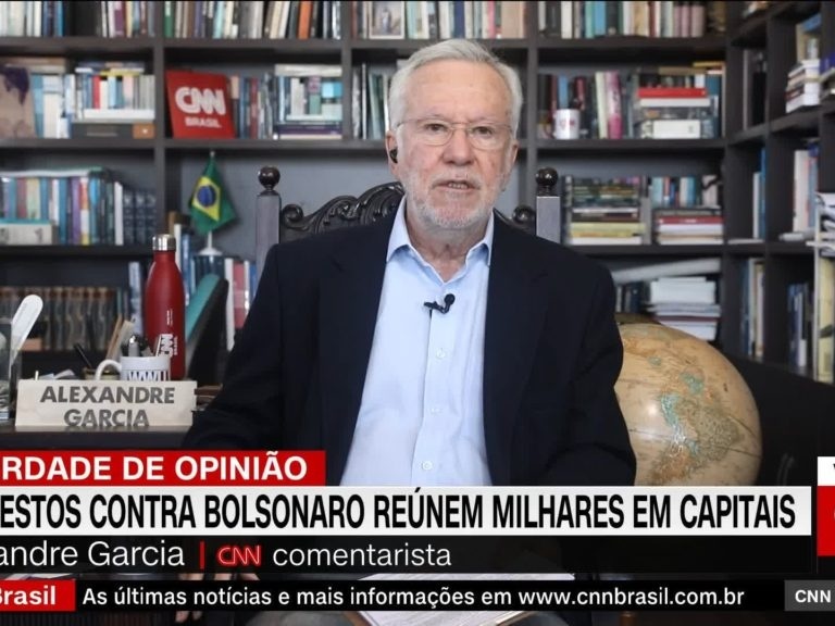 Alexandre Garcia não foi demitido por opinar, mas por difundir fake news 