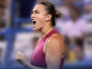 Sabalenka volta a superar Azarenka e faz semi em Washington