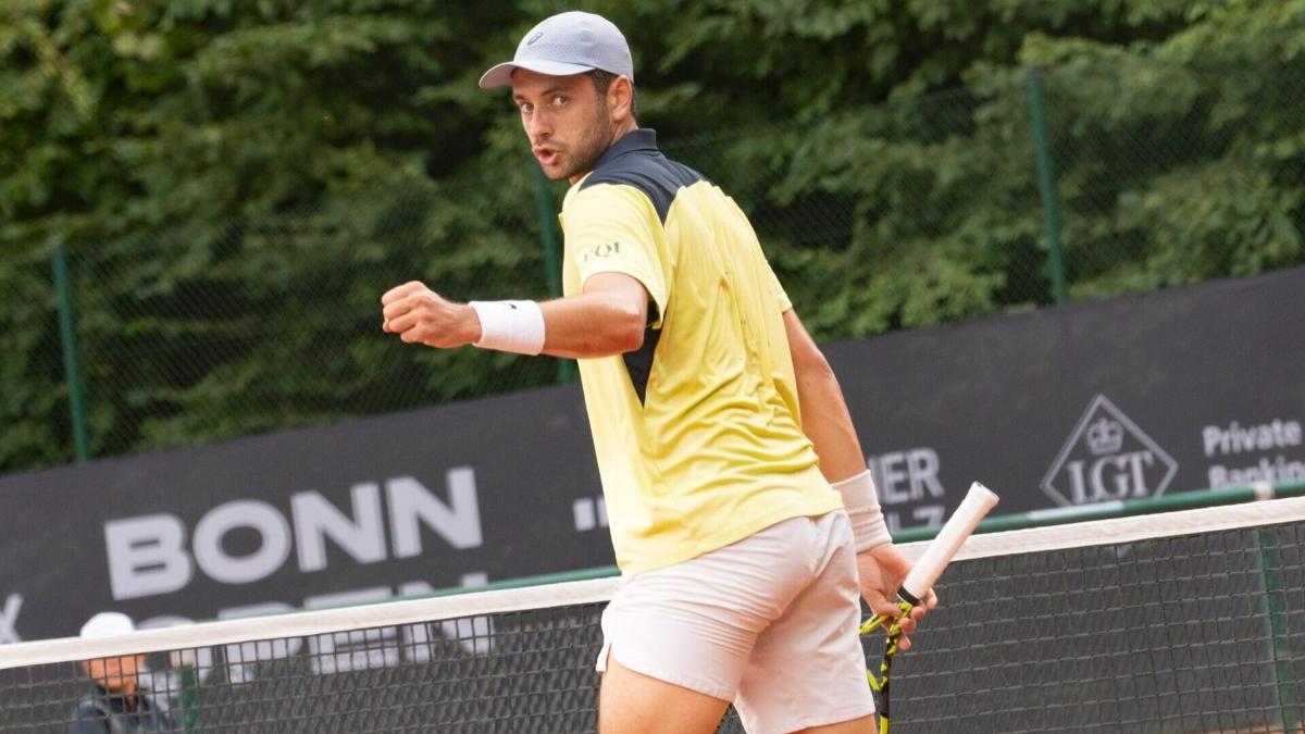 Depois de furar o quali, Pucinelli supera a estreia na chave de Bonn