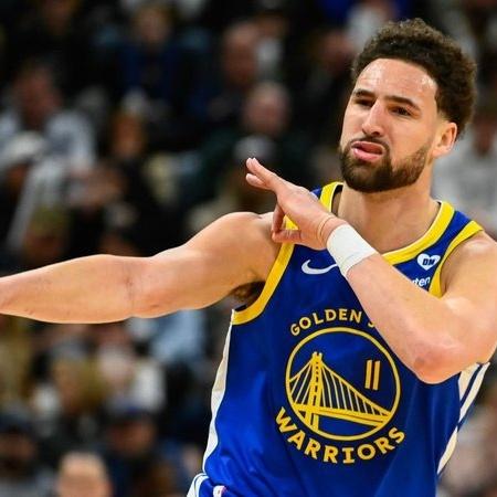 Thompson sai do banco e anota 35 pontos na vitória dos Warriors