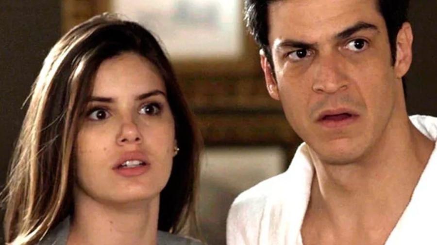 Luiza (Camila Queiroz) e Eric (Mateus Solano) de Pega Pega (Divulgação - TV Globo) - Reprodução / Internet