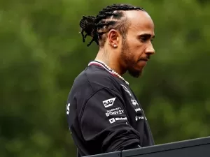 Hamilton elogia temporada da Ferrari: "Fazendo um ótimo trabalho"