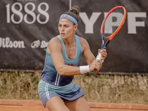 Carol Meligeni elimina a cabeça 5 e faz quartas na Argentina