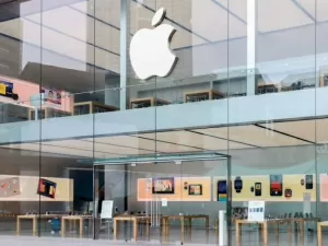 Com Vision Pro em baixa, Apple cogita um plano B