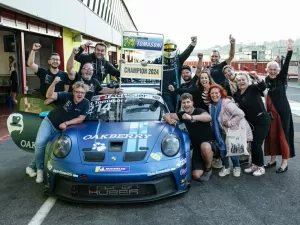 Tomasoni é o primeiro piloto brasileiro a se tornar campeão da Porsche Cup na Europa