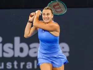 Sabalenka destaca qualidades da jovem Andreeva, adversária da semi