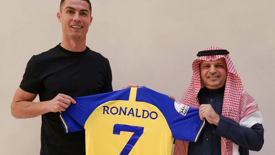  Cristiano Ronaldo assina com Al Nassr  -  O Antagonista 