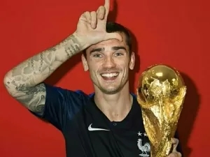 Antoine Griezmann anuncia aposentadoria da seleção francesa