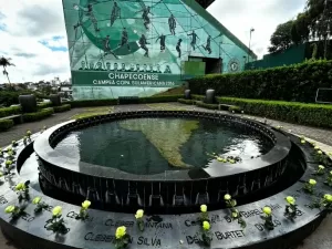 Tragédia em Medellín completa oito anos e clubes prestam homenagens para Chapecoense