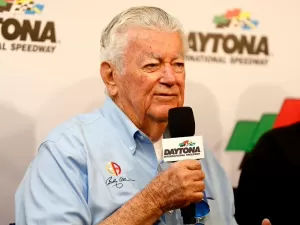 NASCAR reconhece vitória controversa de lenda após 53 anos; entenda