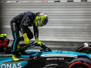 F1: Hamilton e Russell passam mal e não participam de coletivas devido ao calor em Singapura