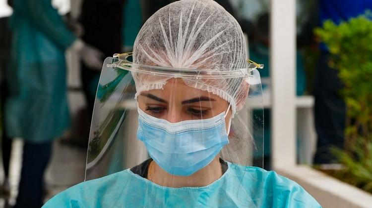 Brasil inclui testes rápidos, ineficazes, em estatísticas de covid-19