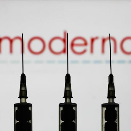 Moderna anuncia acordo com União Europeia e Reino Unido por vacina anti-covid - Getty Images