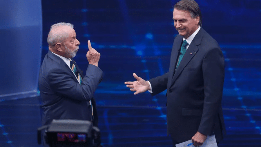 Lula (PT) e Jair Bolsonaro (PL) participaram de debate da Band  - Marcelo Chello/AP                            