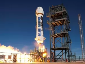 Após quase dois anos, Blue Origin volta a enviar turistas ao espaço