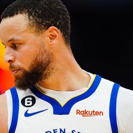 Machucado, Curry ficou de fora dos quatro últimos jogos dos playoffs contra o Minnesota Timberwolves Machucado, Curry ficou de fora dos quatro últimos jogos dos playoffs contra o Minnesota Timberwolves