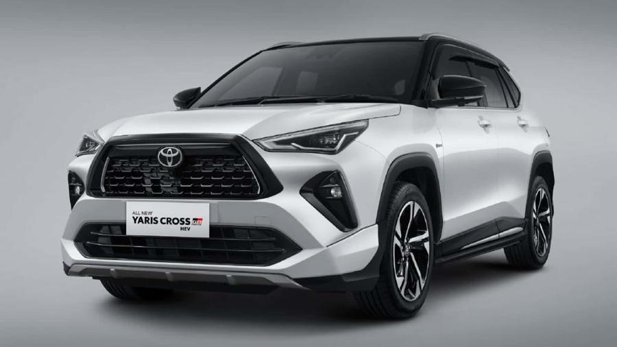 Toyota Yaris Cross terá versão híbrida plugin
