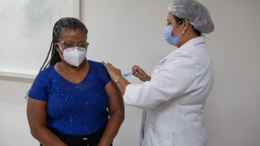 Grupo de governadores tentará negociar vacinas diretamente com laboratórios - MIVA FILHO/SES-PE                            